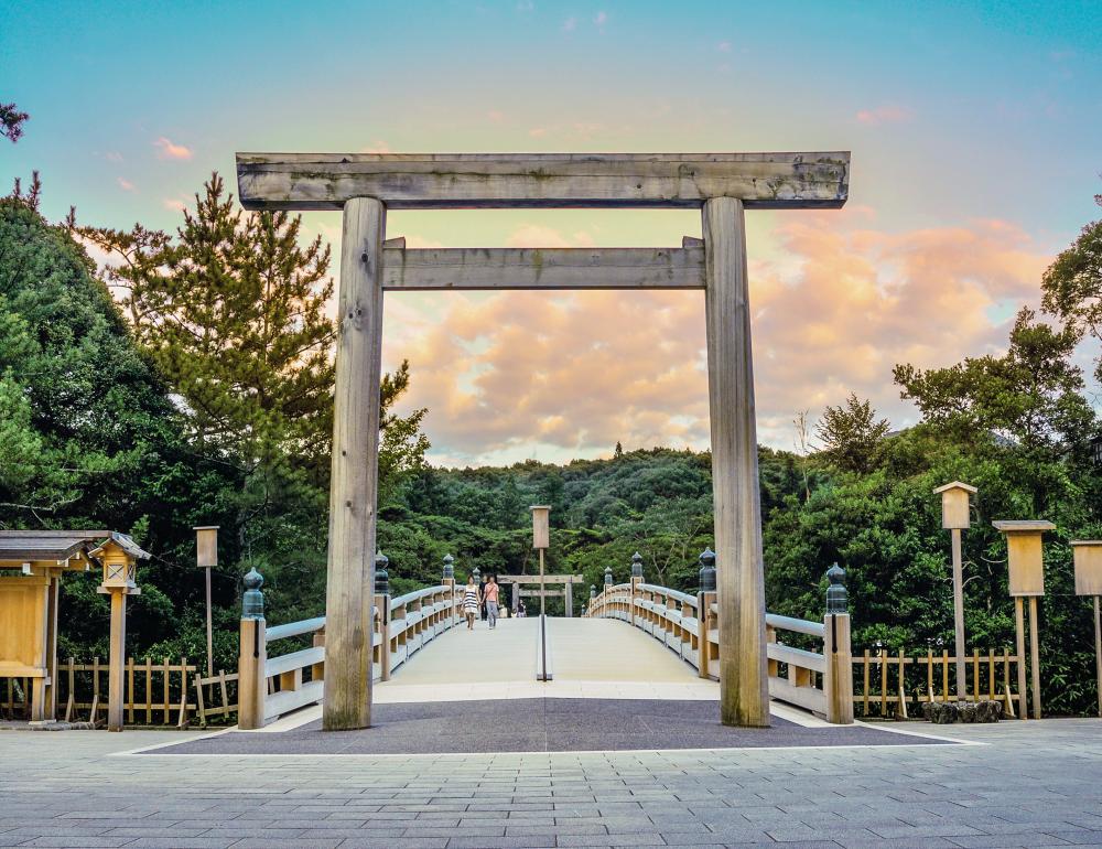 ทัวร์ญี่ปุ่น ISE GRAND SHRINE & OSAKA CASTLE | COMPAXWORLD